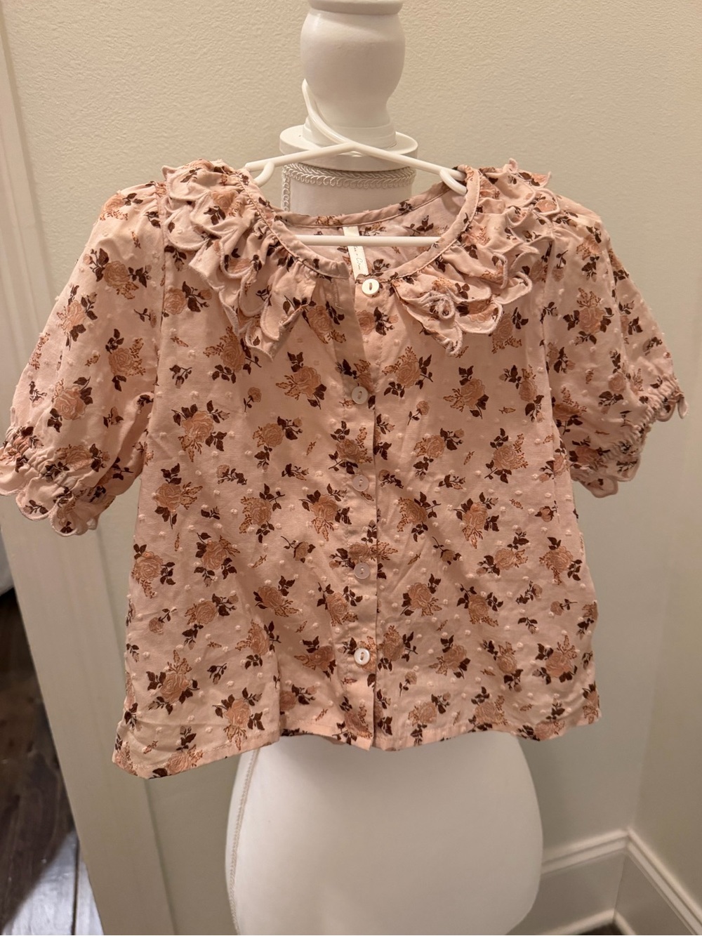 Rylee + Cru Blush Pink Floral Ruffle Collar Button-Front Top